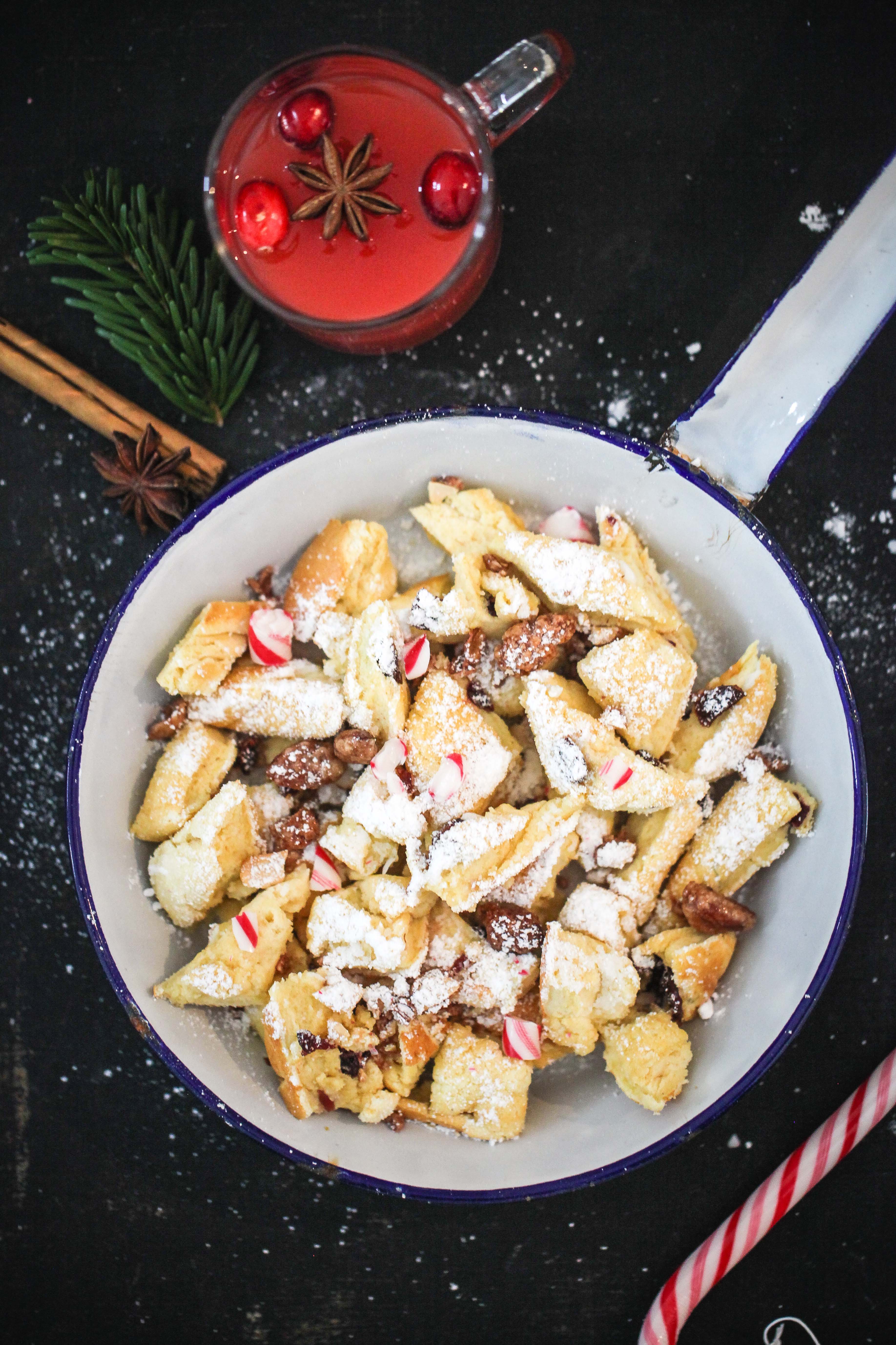 Rezept für Weihnachtsschmarrn Kaiserschmarrn mit Cranberries und gebrannten Mandeln Zuckerzimtundliebe Foodblog Backblog
