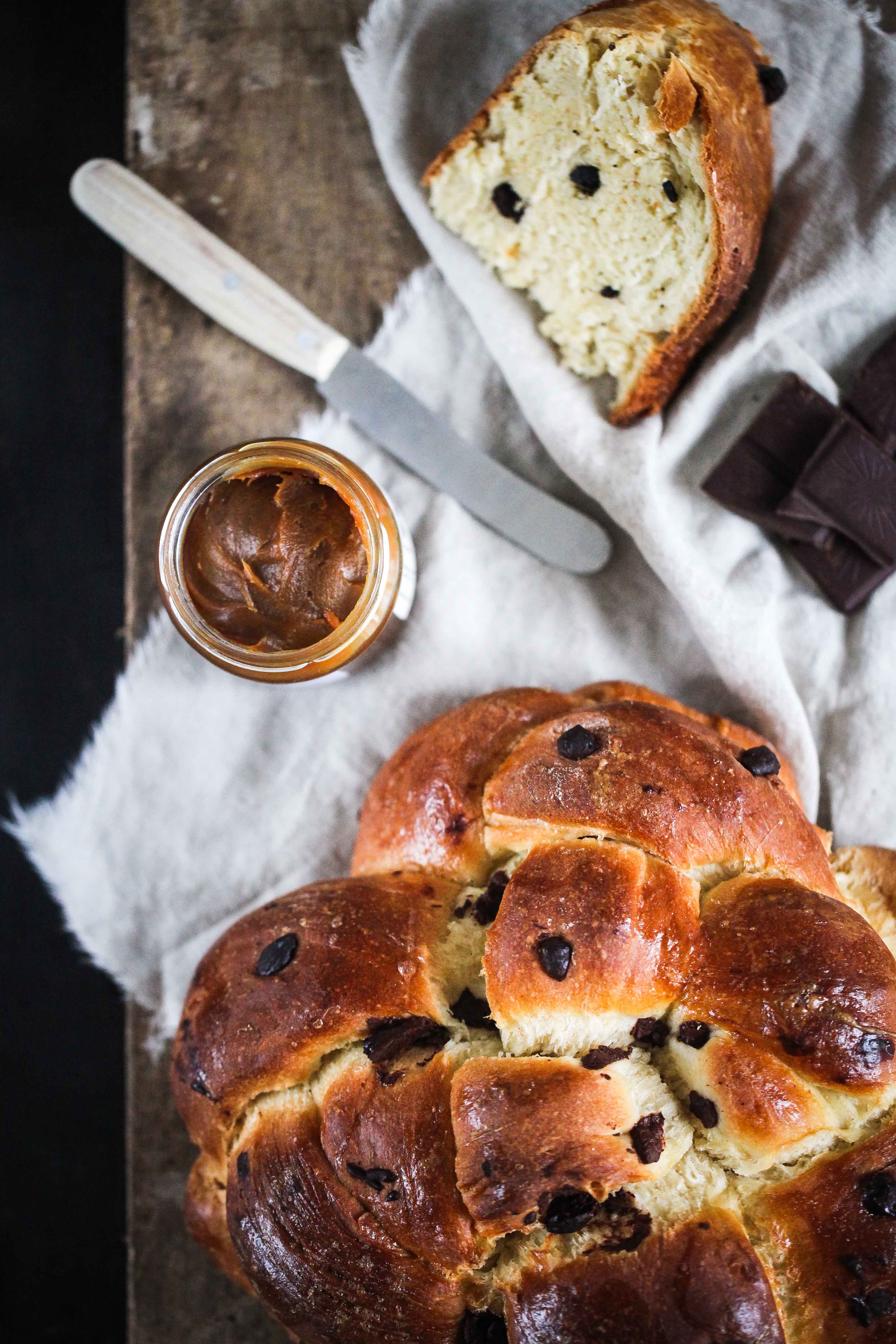 Briocherezept Rezept für Schokoladenbrioche Hefezopf Schokolade Hefeteig Foodblog Zuckerzimtundliebe Hefeknoten Hefezopf flechten