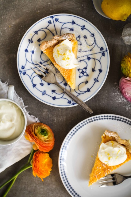 Backrezept für Zitronen Buttermilch Tarte Sommerkuchen Tarterezept Buttermilchkuchen Zitronenkuchen Zuckerzimtundliebe