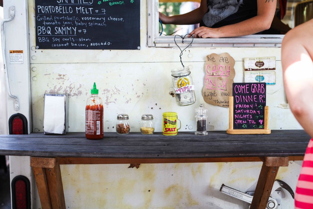 Portland Oregon food carts Foodtruck Where to eat Pulled Pork