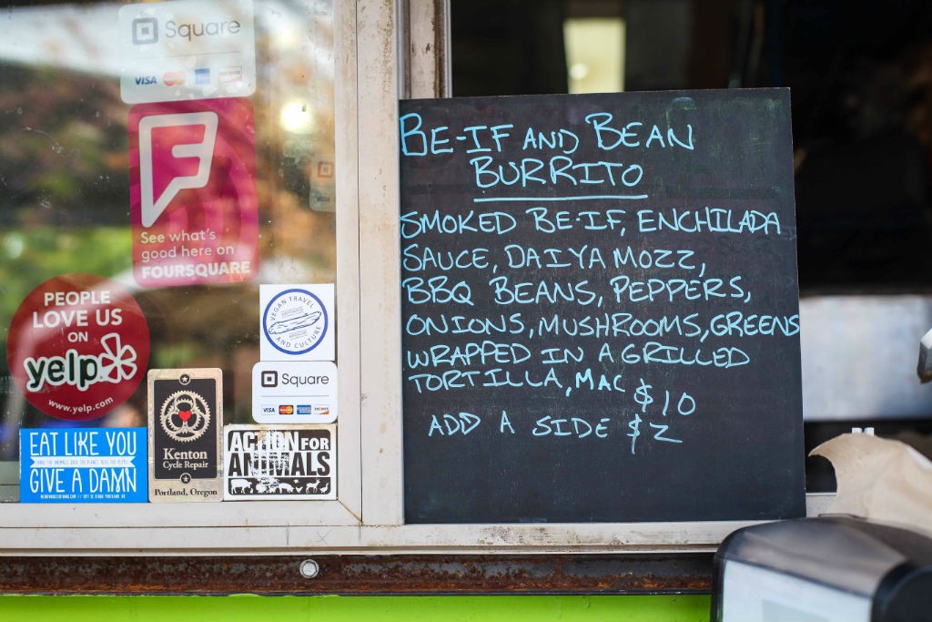 Portland Oregon food carts Foodtruck Where to eat Pulled Pork