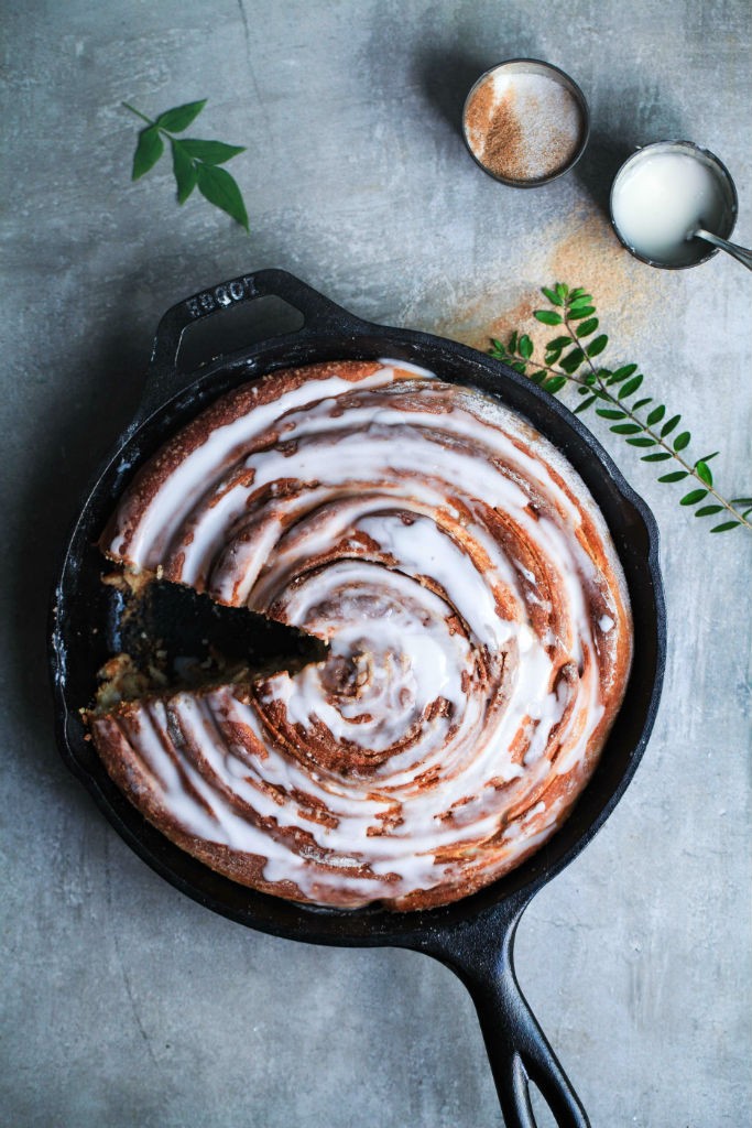 Rezept Riesen Zimtschnecke giant cinnamon roll skillet cinnamon roll hefeteig zimtkuchen zuckerzimtundliebe