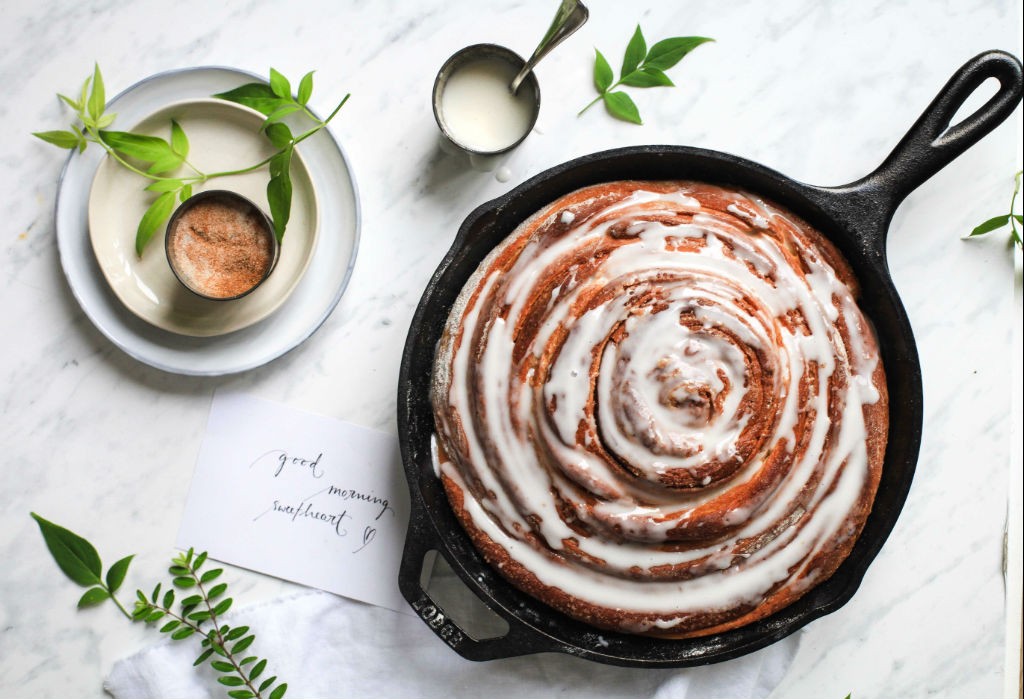 Rezept Riesen Zimtschnecke giant cinnamon roll skillet cinnamon roll hefeteig zimtkuchen zuckerzimtundliebe