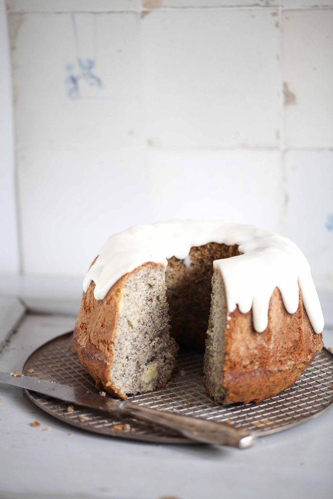 Apfel Mohn Gugelhupf Mohnkuchen Zuckerzimtundliebe Backrezept einfacher Rührkuchen Gugelhupfrezept Apple Poppyseed Cake Bundt Recipe