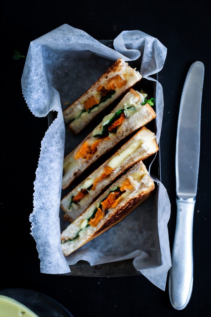 Leerdammer Kaesebrot Rezept grilled cheese sandwich mit Suesskartoffeln und Spinat wirkäsebroten mfgkäsebrot foodstyling sandwich stulle der woche zuckerzimtundliebe food photography