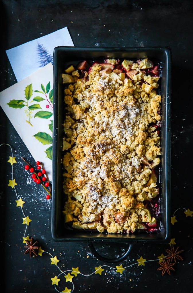 Glühwein Apple Crumble Rezept Adventsrezept Weihnachtsrezept apple crisp oat crumble recipe zuckerzimtundliebe foodblog food styling apfelrezept weihnachtsdessert