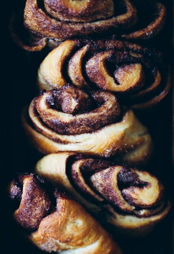 Franzbrötchen Kakao Zimt Füllung Hefeteig Hefegebäck selber backen german cinnamon roll recipe zuckerzimtundliebe foodstyling foodphotography