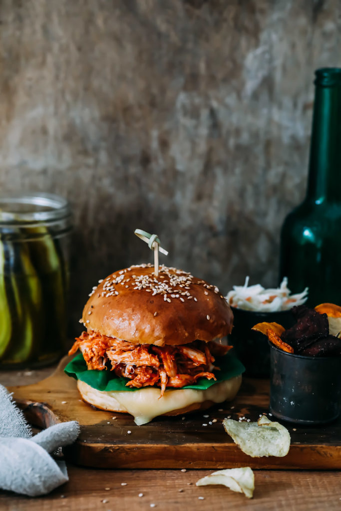 Pulled Chicken Burger Rezept Leerdammer Burger and Toast Zuckerzimtundliebe Foodblog burgerrezept bester chicken burger cheeseburger