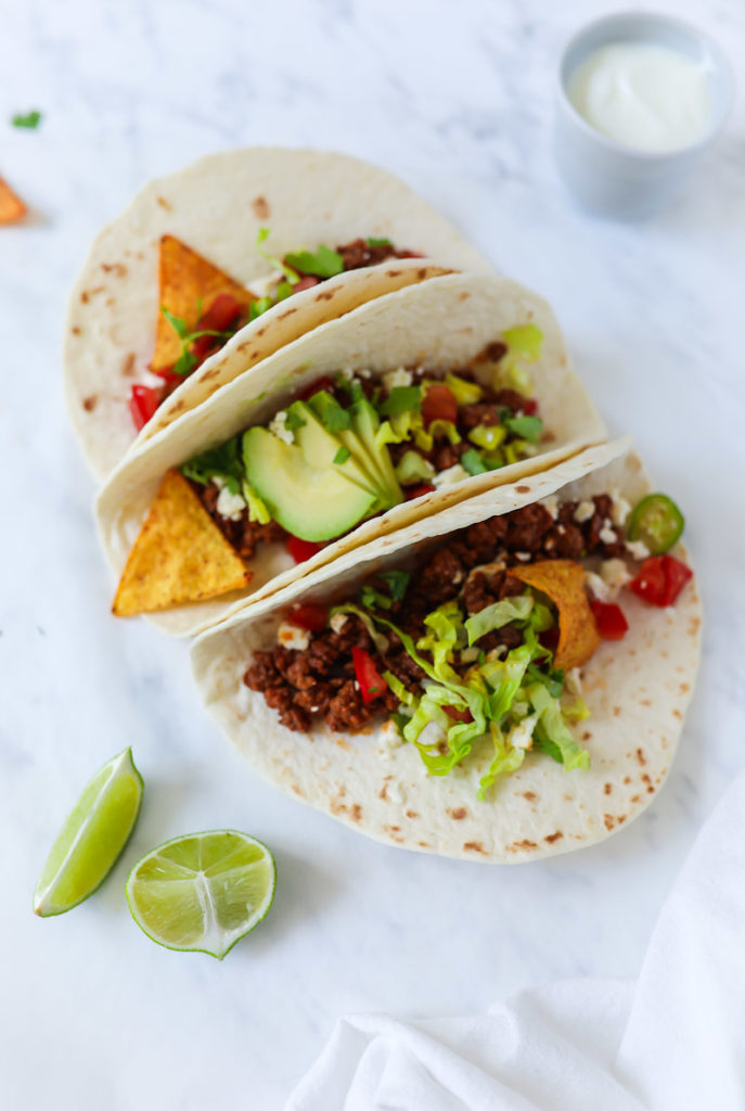 Taco Rezept Mexikanisches Gericht mit Hackfleisch Avocado Salat Tomate Koriander Foodstyling mexican food taco recipe fajitas tortilla zuckerzimtundliebe mittagessen idee Foodblog