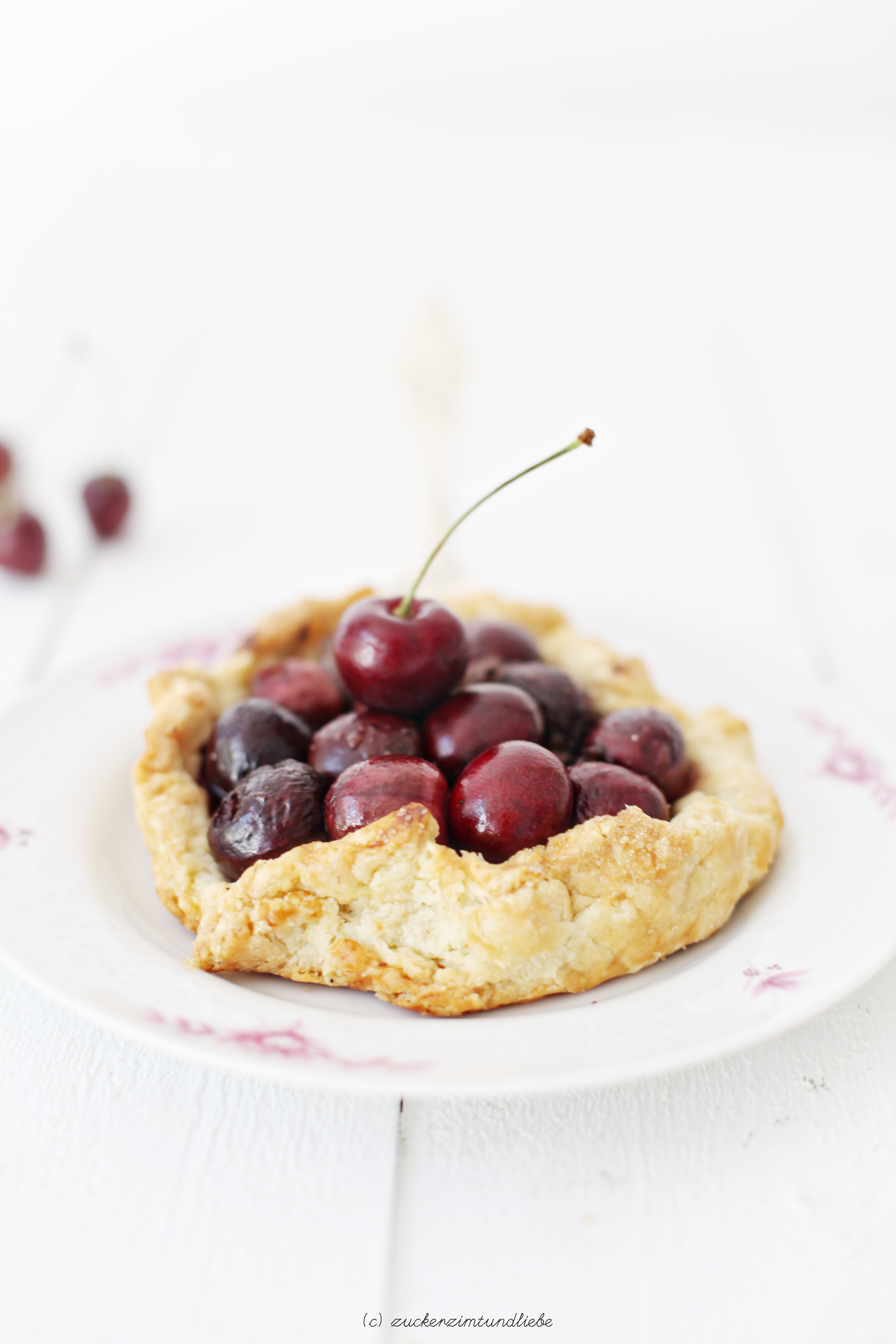Rustikale Kirschen-Galettes – natürlich mit Schokolade, mes cheries