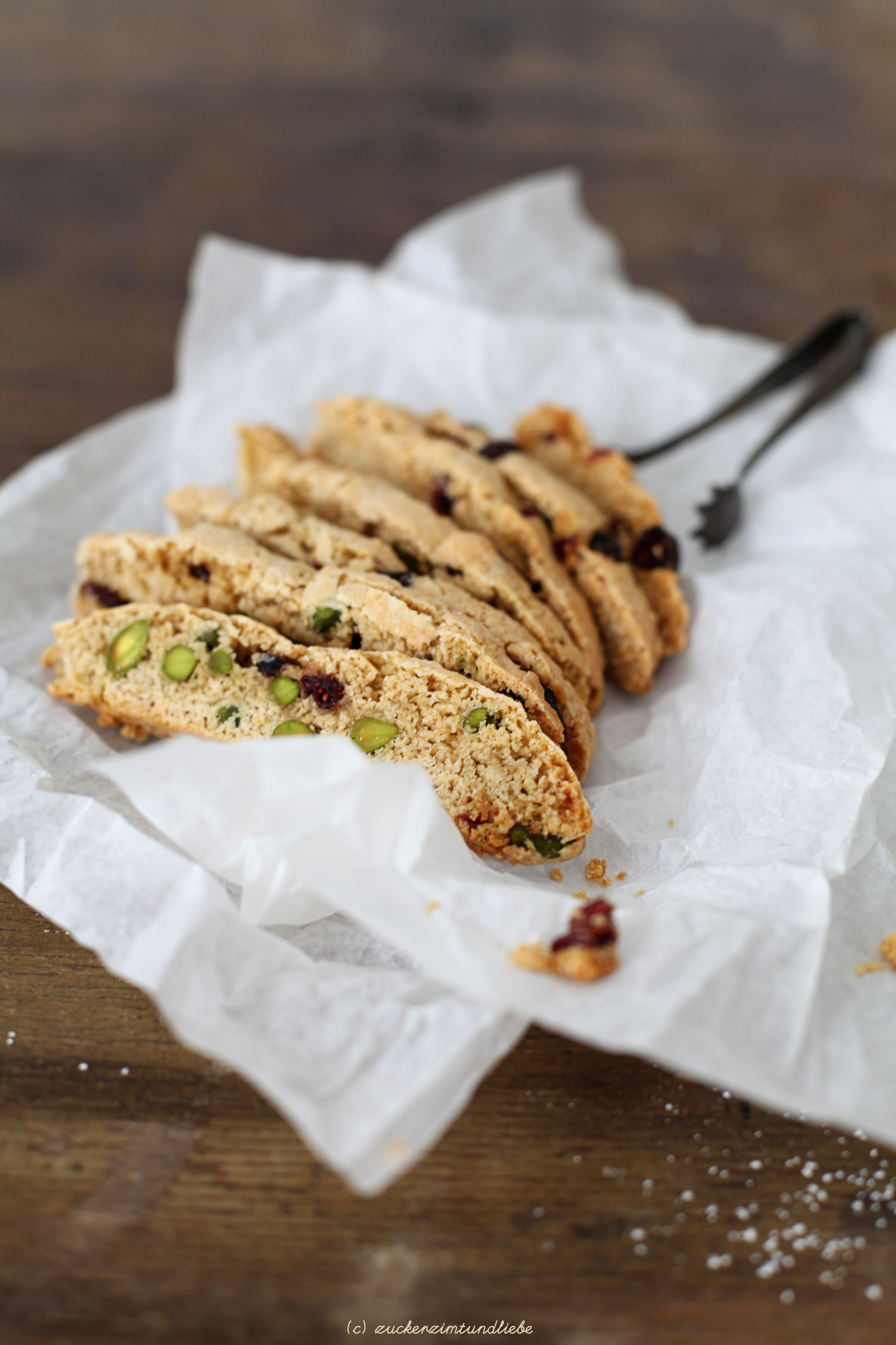 Cantuccini mit Cranberries und Pistazien – aus dem neuen LECKER Christmas Magazin