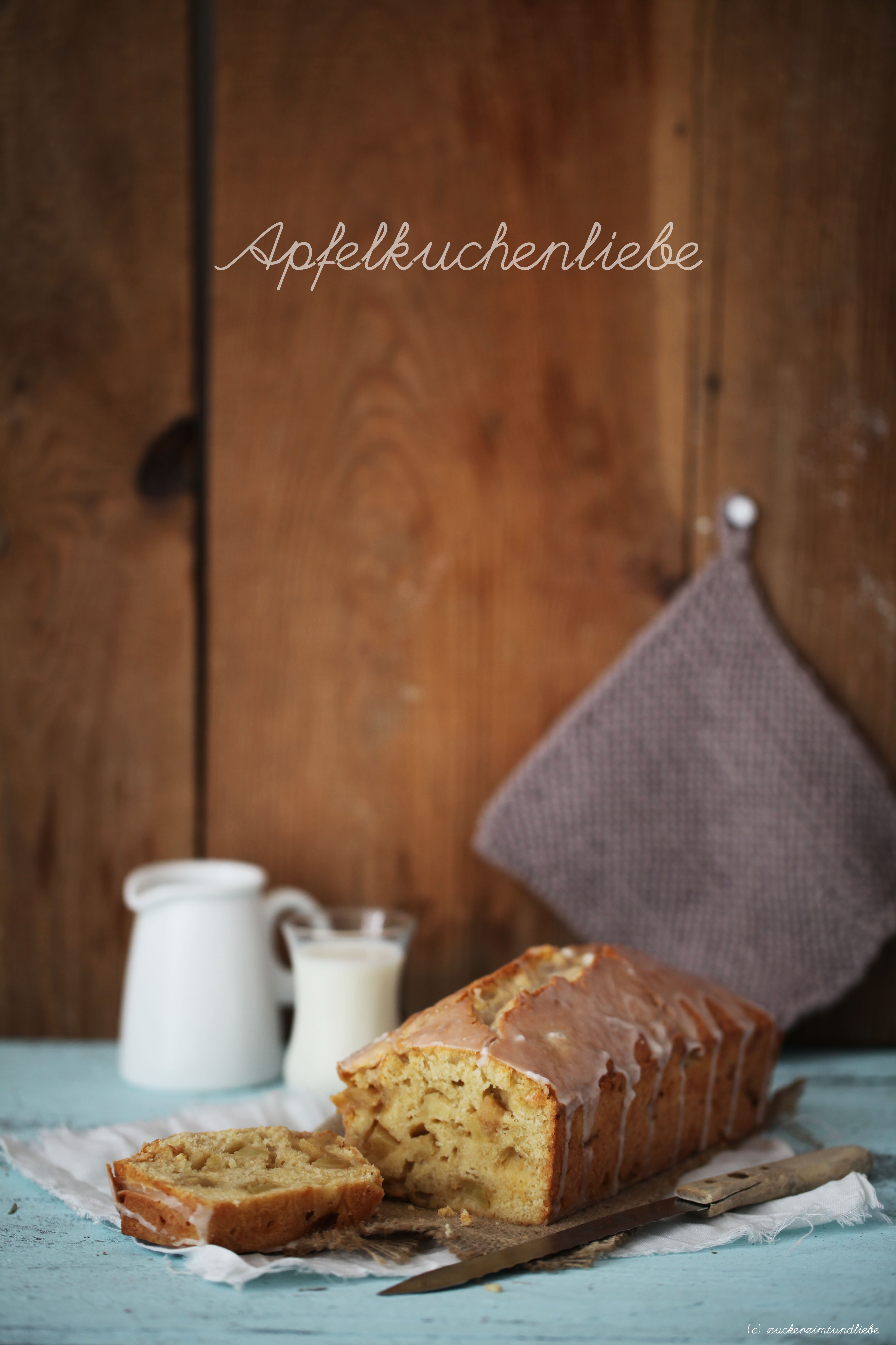 Vanille-Apfelkuchen mit Zimtguss aus der Kastenform – auf der Suche nach dem Februarglück