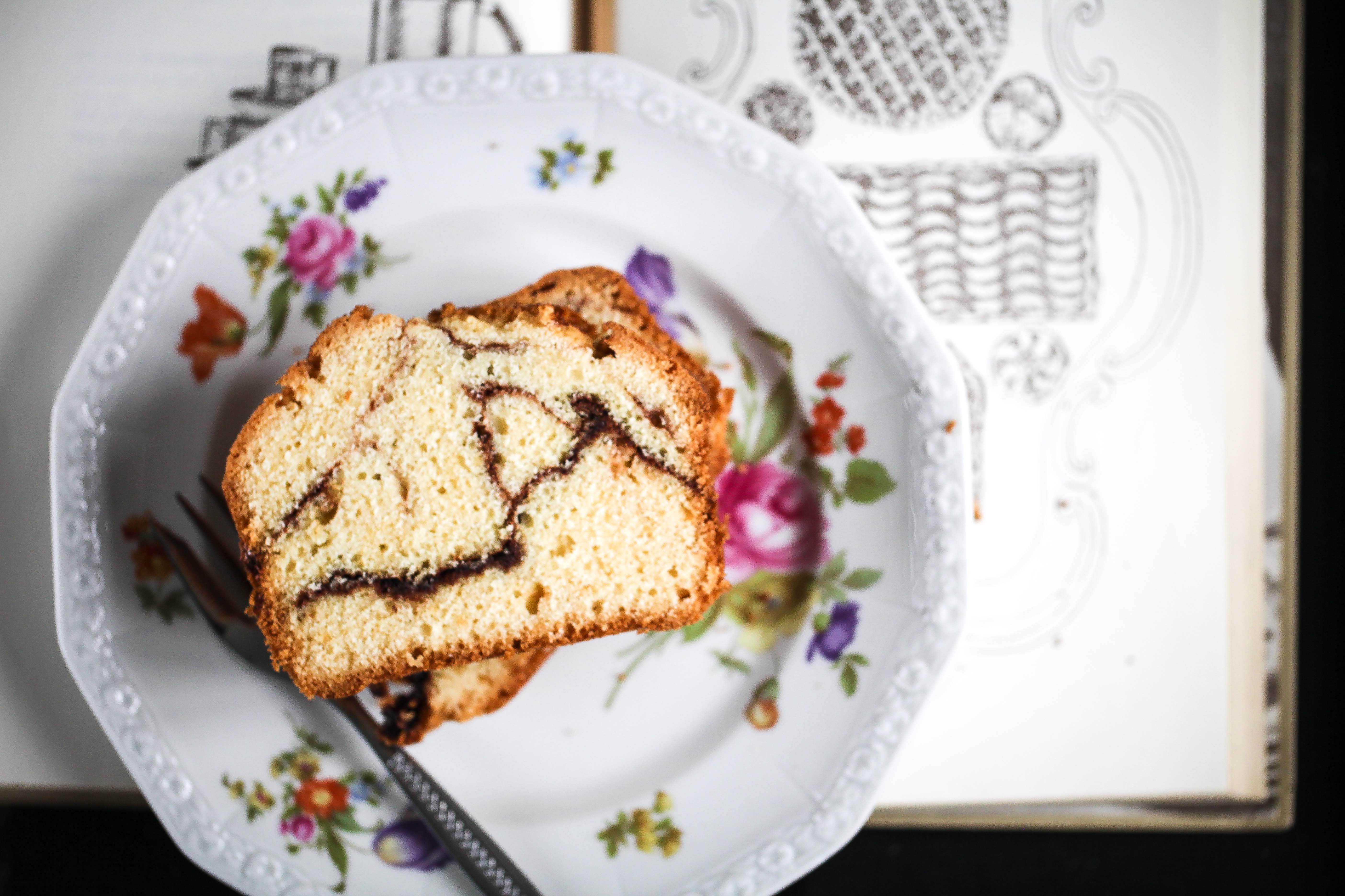 Ein köstliches Rezept für nach Zimtschnecken schmeckenden Zimtschneckenkuchen im Kastenformat