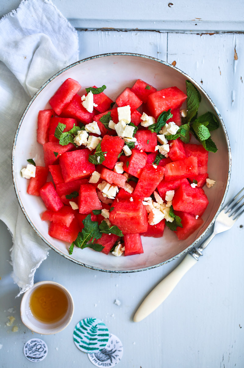 Rezept für Wassermelone Feta Minze Salat – ein leckeres schnelles Mittagessen