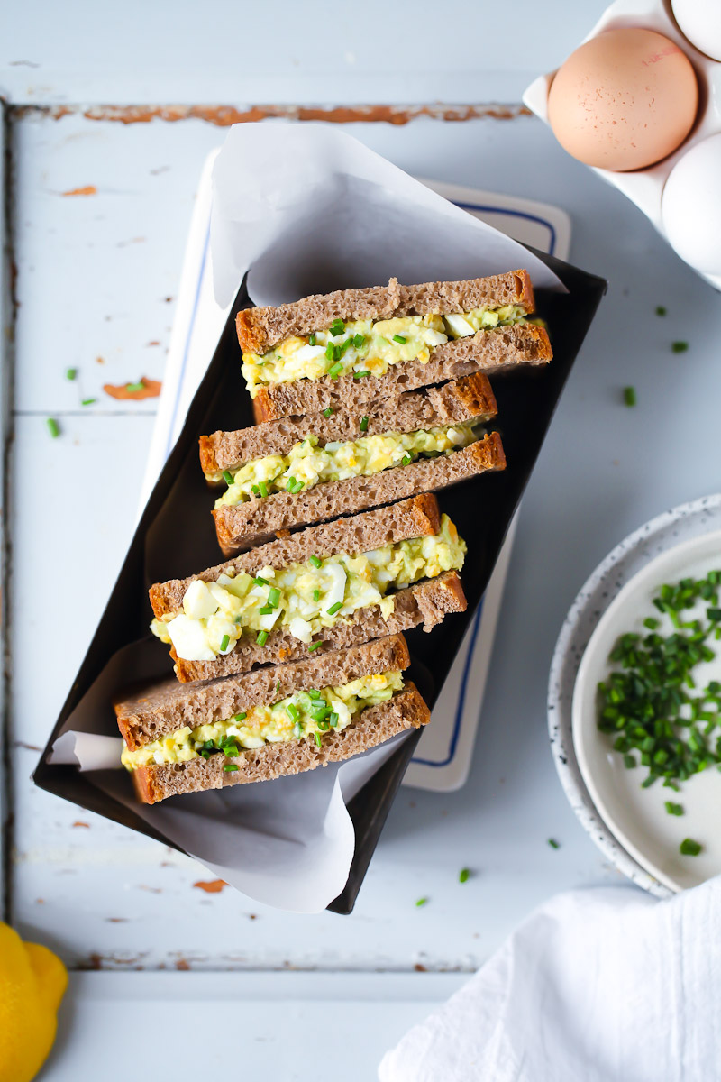 Die Stulle der Woche: Rezept für Avocado-Eiersalat auf Brot – avocado egg salad