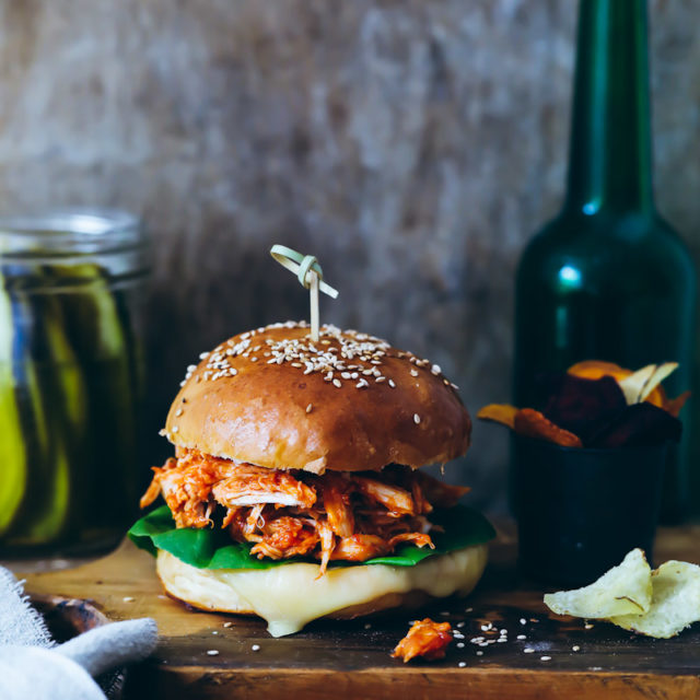 Pulled Chicken Burger Rezept Leerdammer Burger and Toast Zuckerzimtundliebe Foodblog burgerrezept bester chicken burger cheeseburger
