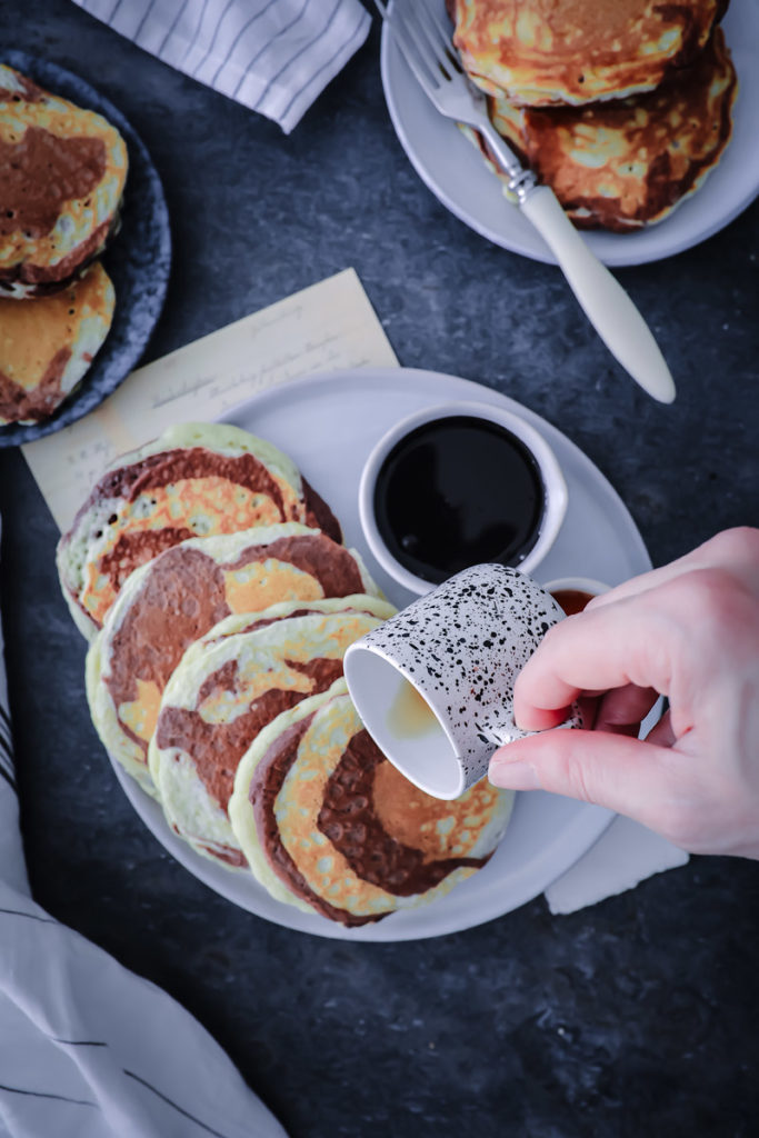 Zebrapancakes Pancake Rezept fluffige Pfannkuchen Kakao Schoko pancakes rezept amerikanische pancakes zuckerzimtundliebe foodblog backblog foodstyling food photography