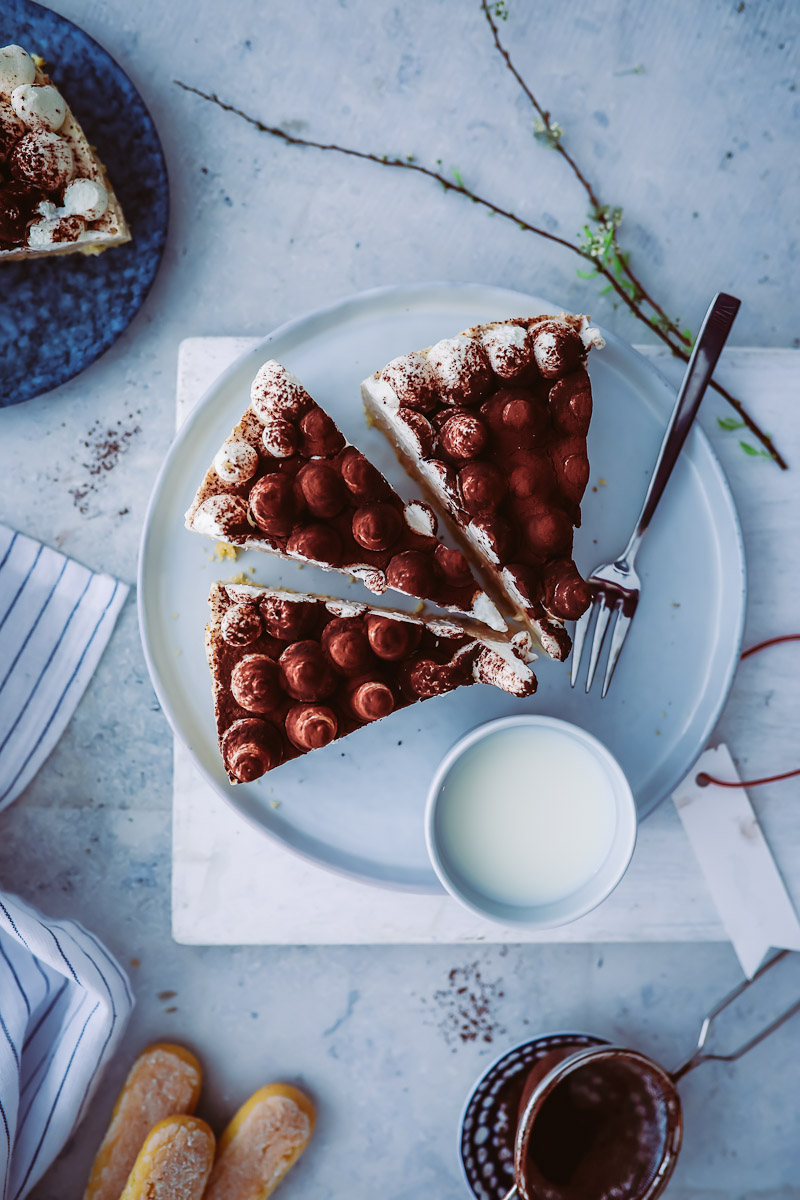 Rezept für Cappuccino-Philadelphia-Torte. Ein Cheesecake ohne Backen aka Kühlschrankkuchen {enthält Werbung}