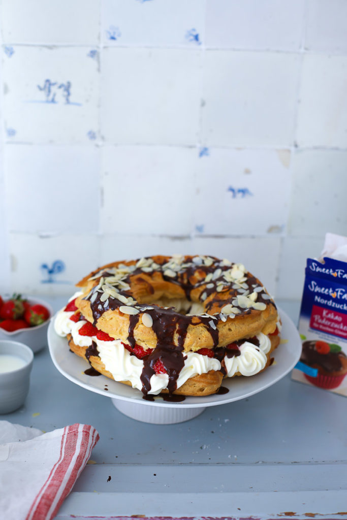 Rezept Paris Brest Brandteig Windbeutel Kranz eclair wie macht man Brandteig Backschule Cheesecake Füllung Erdbeeren Kuchen zum Muttertag Erdbeerkuchen zuckerzimtundliebe foodblog backblog foodstyling