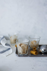 Affogato Rezept Eis mit Kaffee Eiskaffee Tchibo Caffè Blonde zuckerzimtundliebe sommergetränk Dessert zuckerzimtundliebe Foodblog Backblog