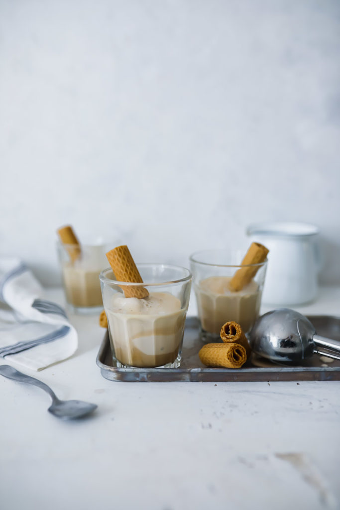Affogato Rezept Eis mit Kaffee Eiskaffee Tchibo Caffè Blonde zuckerzimtundliebe sommergetränk Dessert zuckerzimtundliebe Foodblog Backblog