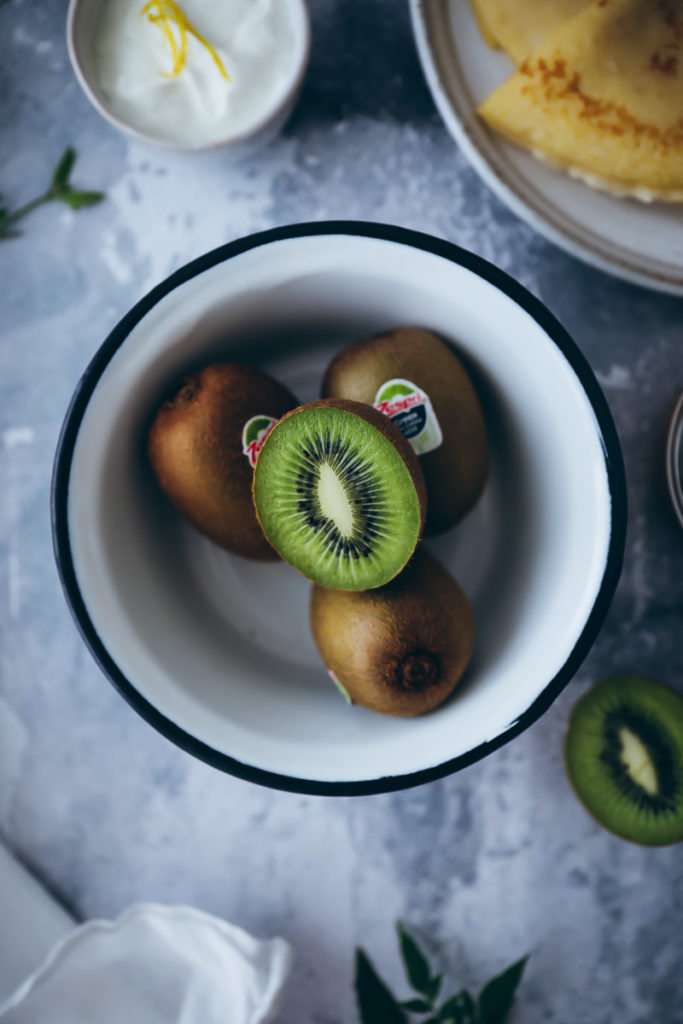 Zespri Kiwi Crepes Crepe Grundrezept französische Pfannkuchen Foodblog Kiwirezepte Fruehstueck brunch ideen zuckerzimtundliebe foodblog backblog thebakefeed 