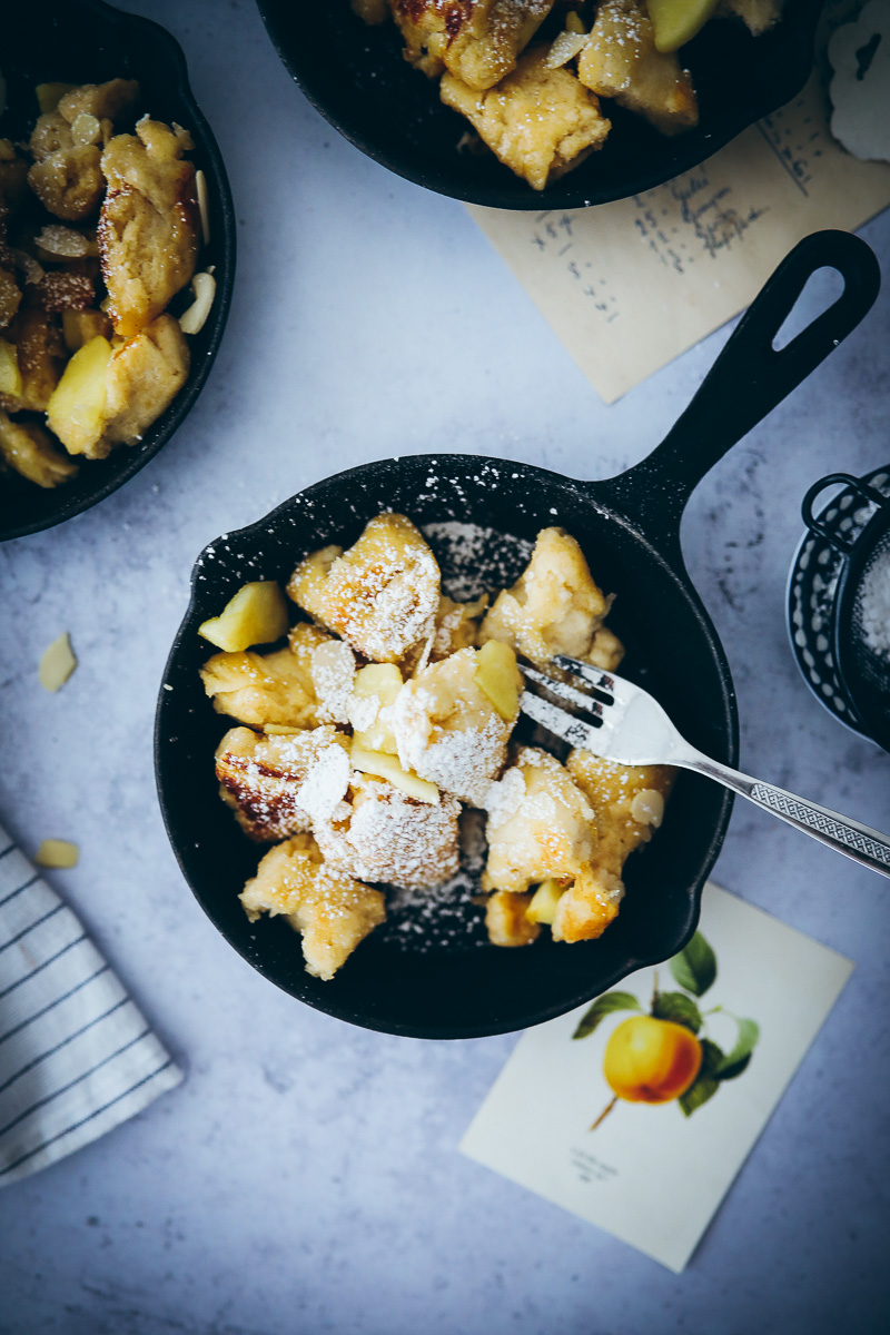Apfel Kaiserschmarrn Rezept pulled pancake frühstück südtiroler apfelrezept soulfood rezept schmarrn aus dem ofen food styling food photography zuckerzimtundliebe backblog the bakefeed