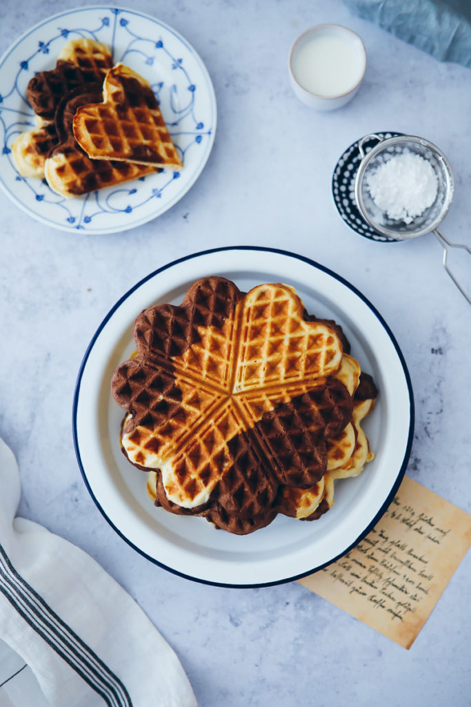 Marmor Schoko waffeln herzwaffeln einfaches waffelrezept heartwaffles marble chocolate waffles Foodblog Backblog Foodstyling Food photography Soulfood zuckerzimtundliebe waffel backen tipps