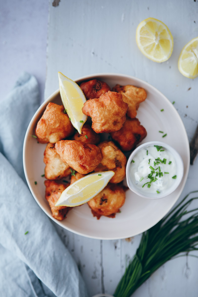 Mein Lieblings-Blumenkohlrezept: Blumenkohlnuggets im Bierteig mit Kräuterquark