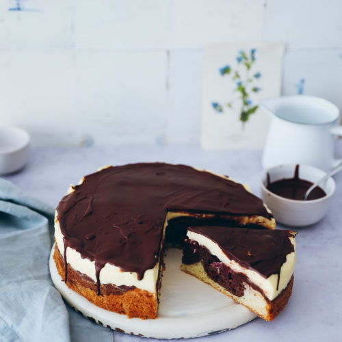 Donauwelle Rezept Springform kirsch kuchen cherry cake danube wave cake german cake kuchenklassiker zuckerzimtundliebe kuchenbuffet food styling food photography foodstylist