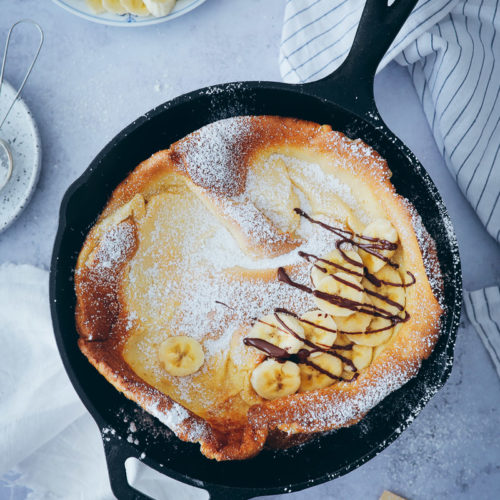 rezept dutch baby ofenpfannkuchen german pancake amerikansche Pfannkuchen aus dem Ofen frühstücksrezept banane schokolade banana dutch baby recipe foodstyling Food photography german foodblog deutscher foodblog backen backblog bakefeed breakfast brunch ideas brunchrezept