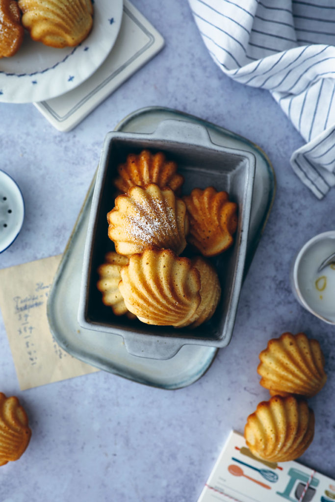 Zitronen Friands Zitronenmuffins lemon financiers lemon friands recipe muffinrezept foodstyling food 52 the bakefeed the feedfeed foodstylist food photography food styling zuckerzimtundliebe backrezept muffins für kinder