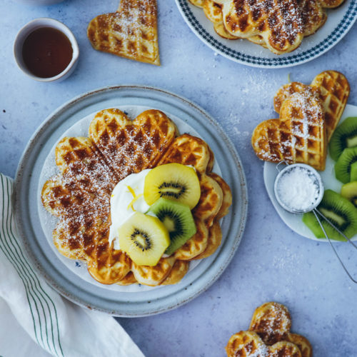 Kiwi Zitronenwaffeln Zespri SunGold Kiwi lemon waffles foodstyling foodstylist frühstücksideen brunch bakefeed donna hay zuckerzimtundliebe backblog