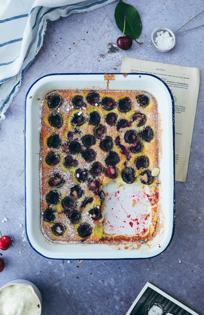 Kirsch Clafoutis rezept einfaches kirsch rezept sommer dessert französisch backen gebäck cherry cerise clafoutis foodstyling the bakefeed food stylist zuckerzimtundliebe food blog backblog sommer brunchidee nachtisch