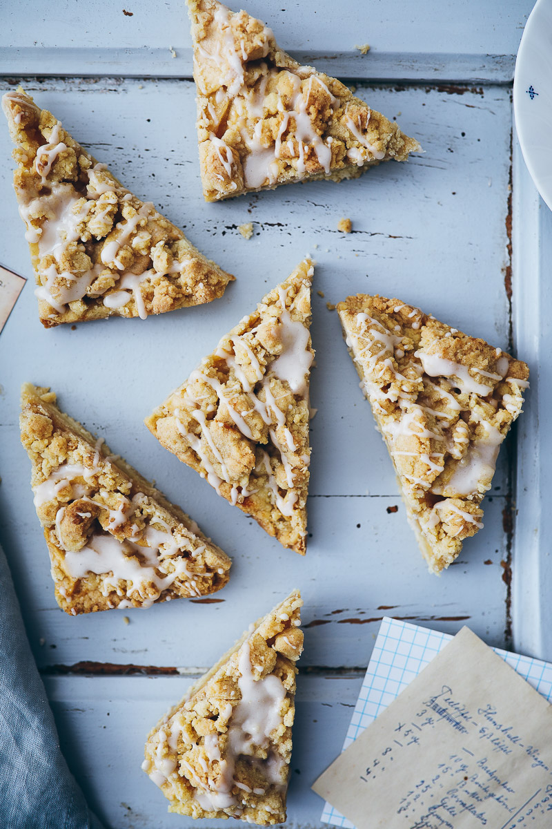 Rezept für Apfel-Streusel-Ecken mit Apfel-Zimt-Glasur – das wohl einfachste Apple Pie Rezept