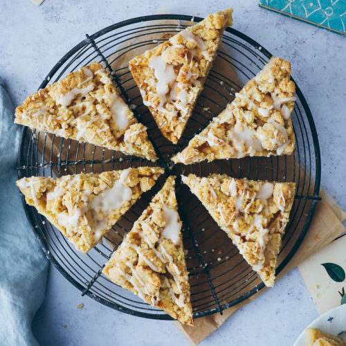 Apple Pie Apfelkuchen streuselkuchen Apple pie bars streusel einfacher kuchen herbstkuchen foodstyling food photography backblog german foodblog zuckerzimtundliebe bakefeed