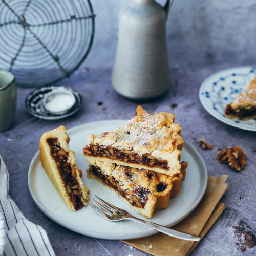 Engadiner bündner nusstorte rezept nusskuchen herbstrezept walnut pie walnuss backen backrezept zuckerzimtundliebe food styling swiss cake swiss recipes food photography