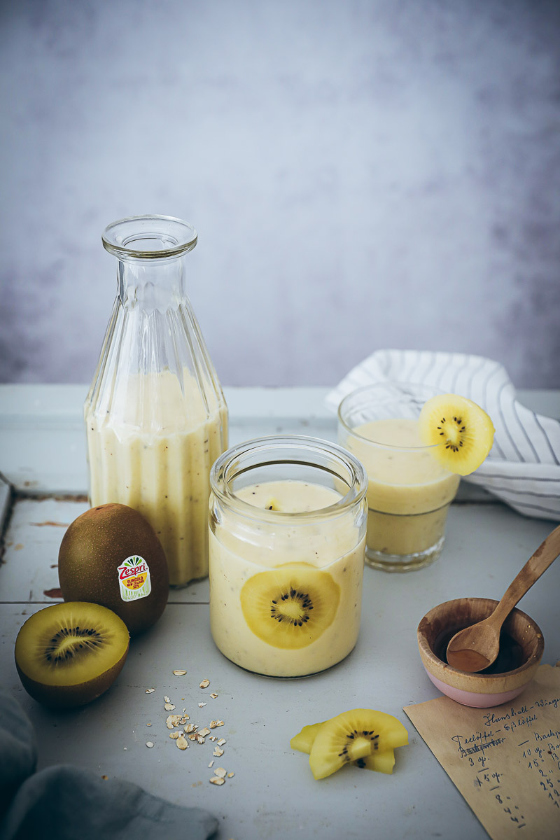 Rezept für erfrischenden Kiwi Smoothie mit Zespri SunGold Kiwis (enthält Werbung)