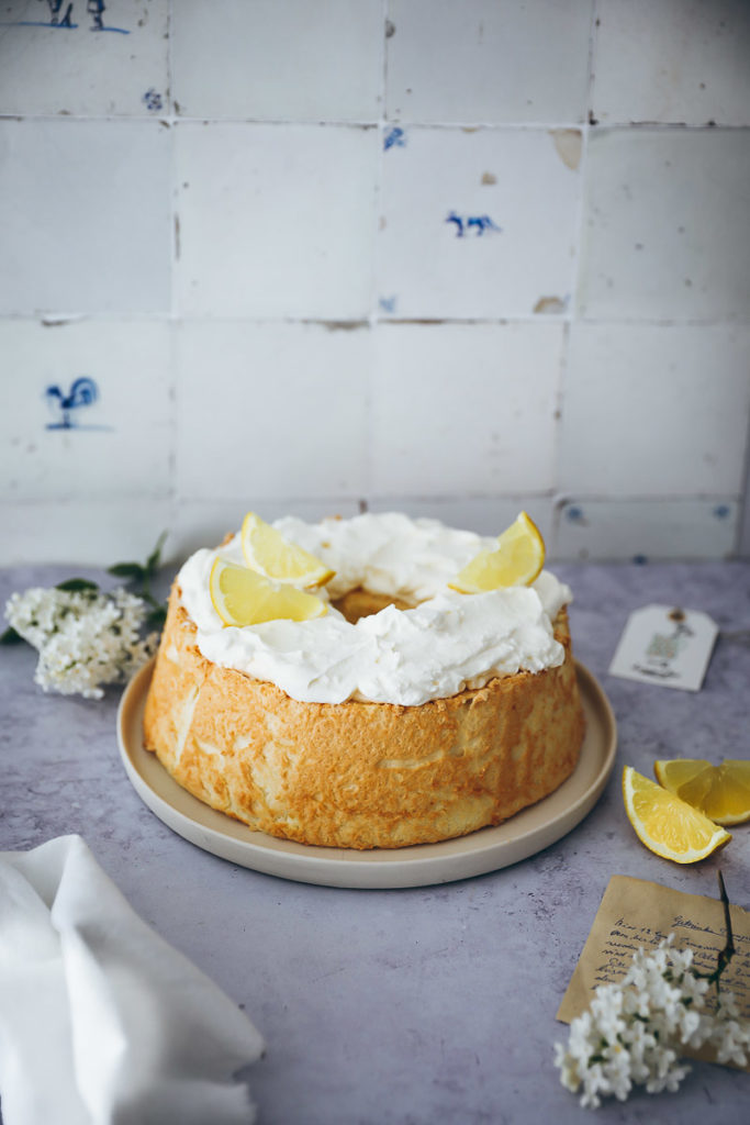Angel Food Cake Rezept Zitronen angel food cake recipe lemon cake zitronenkuchen zitronentorte engelskuchen eiweiß kuchen foodstyling food photography bakefeed food 52 foodstylist zuckerzimtundliebe backblog