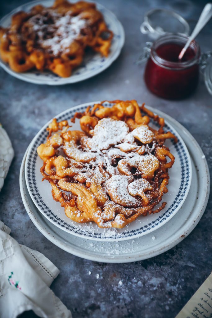 Südtirol Strauben Rezept meraner land Südtiroler Strauben funnel cake zuckerzimtundliebe meetmerano foodstyling food photography foodblog backblog