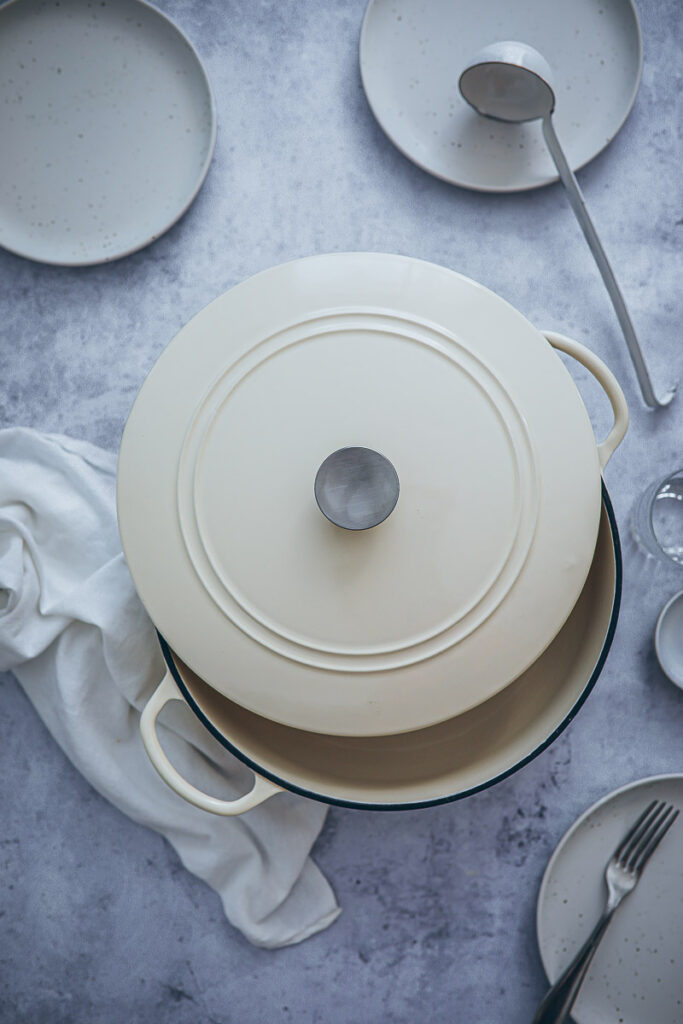 Rezept Pasta Fettuccine Alfredo Cacio e Pepe einfaches Pastarezept Nudelrezept foodstyling bräter kaufen tchibo bräter landlust food photography zuckerzimtundliebe feedfeed foodstylist