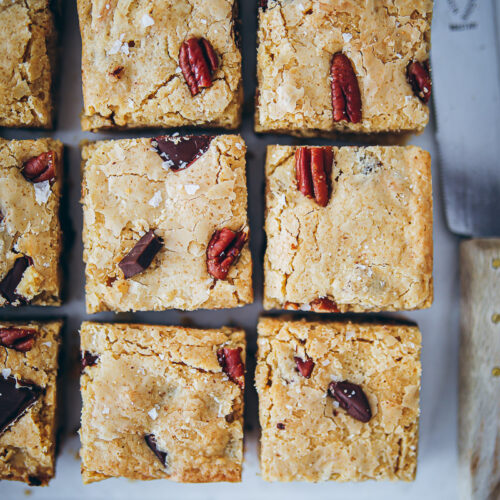 Pekannuss pecan Chocolate Blondies Rezept recipe einfaches Nusskuchenrezept Blondies selber backen foodstyling food photo zuckerzimtundliebe bakefeed food52 fall baking backen im herbst saftiger kuchen ohne backpulver