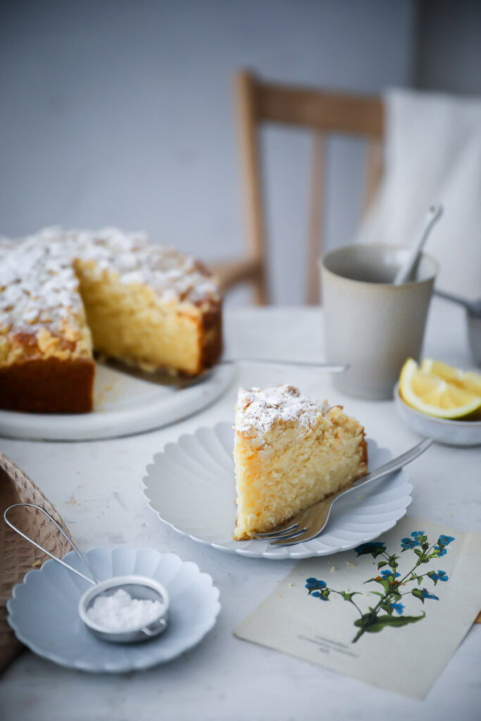 Zitronenkuchen Streuselkuchen Rezept lemon crumb cake einfache streusel foodstyling food photography zuckerzimtundliebe backblog bakefeed feedfeed einfache kuchenrezepte saftiger zitronenkuchen