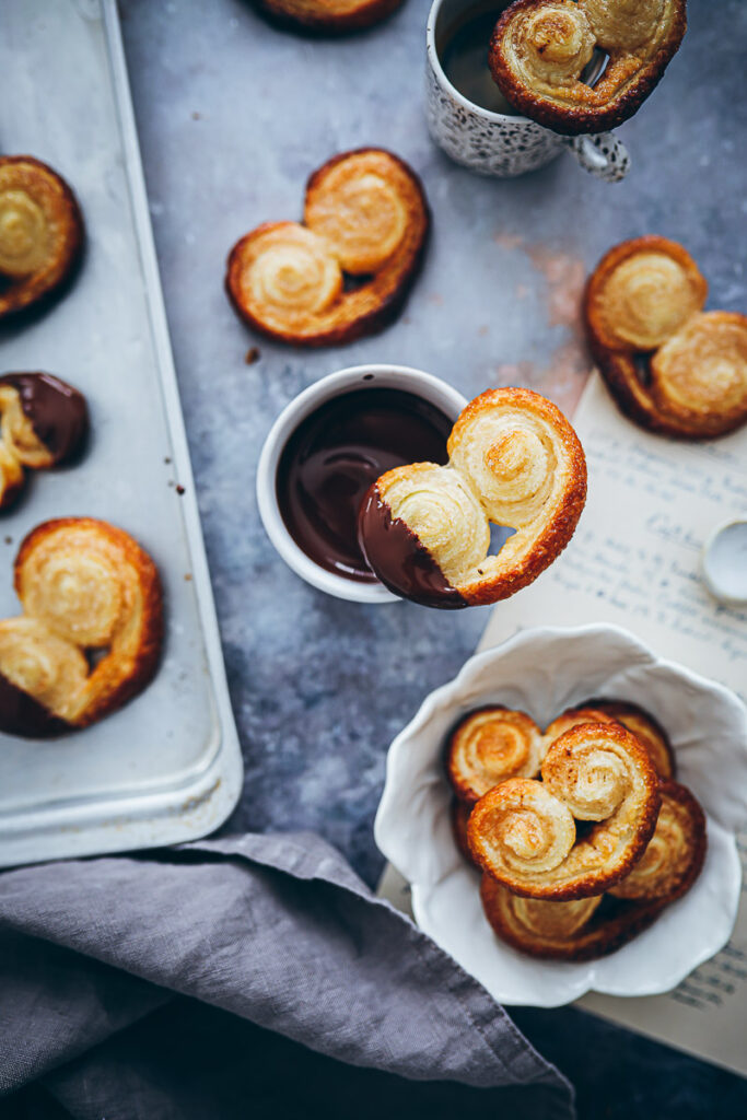 Zucker Zimt Palmiers Rezept Schweineöhrchen Rezept selber machen blätterteig kekse sweet hearts puff pastry foodstyling food photo elephant ears