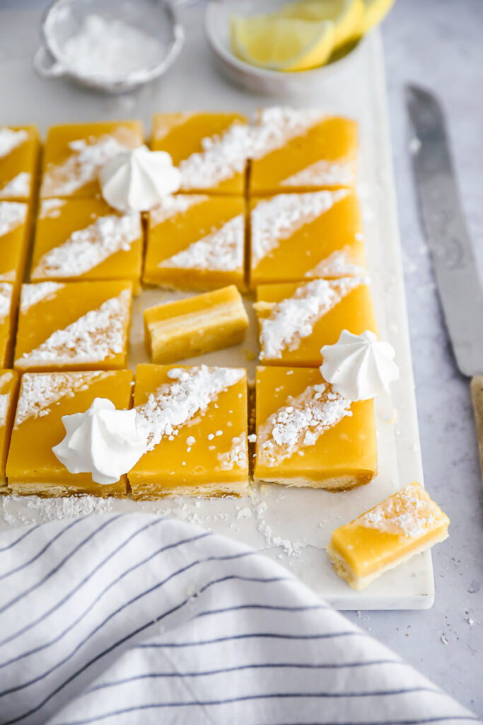 Rezept für Lemon Bars - Zitronenschnitten Zuckerzimtundliebe the bakefeed the feedfeed foodstyling food photography Lemon Squares Zitronenkuchen Zuckerzimtundliebe the bakefeed the feedfeed foodstyling food photography Lemon Squares Zitronenkuchen