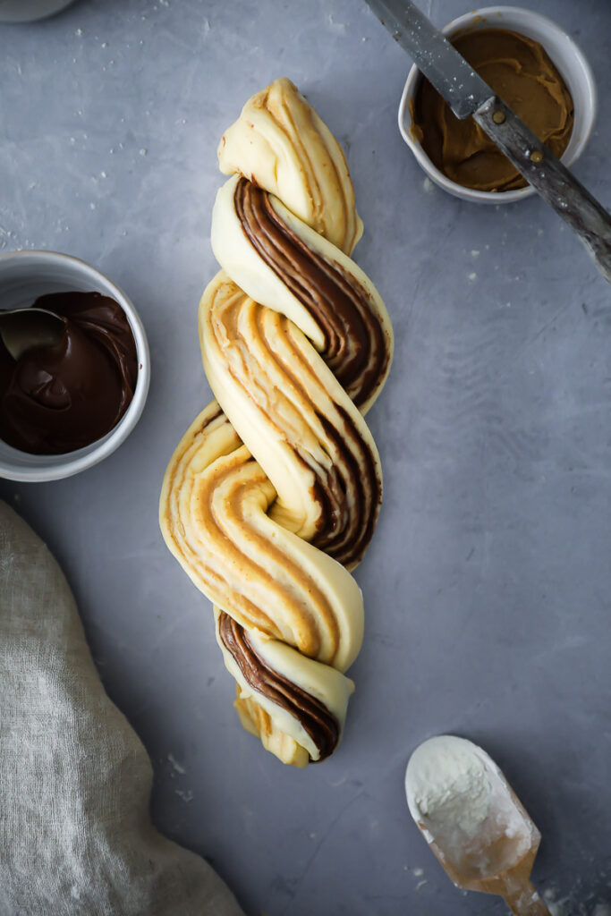 Schokoladen Erdnussbutter Babka Rezept chocolate nutella babka peanutbutter ottolenghi foodstyling hefezopf nutella babka bakefeed zuckerzimtundliebe backblog foodblog