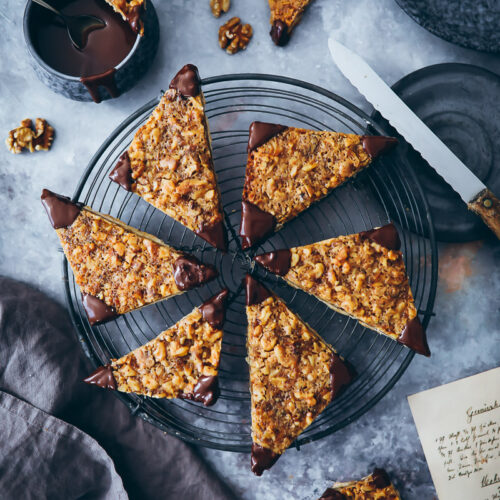Walnuss Ahornsirup Nussecken Rezept maple walnut pie bars recipe Nusskuchen Walnusskuchen Herbst fall baking zuckerzimtundliebe Nussgebäck Nussrezept foodblog backblog foodstyling food photography