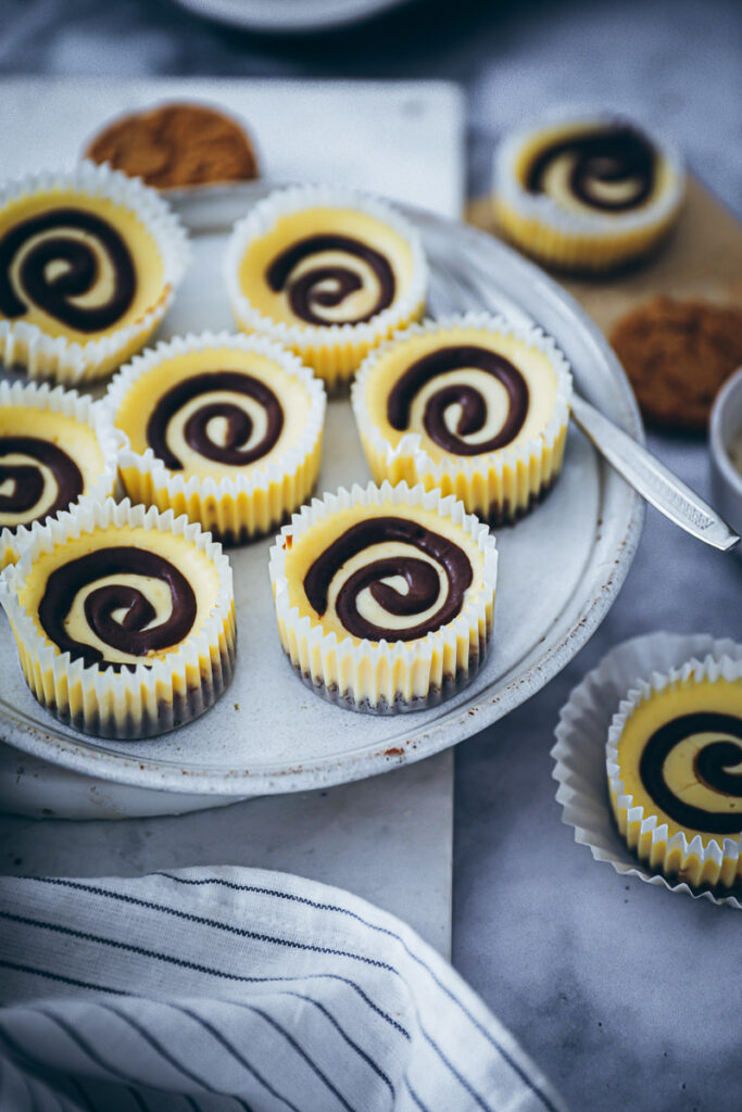 Zimtschnecken Cheesecake Muffins Rezept feedfeed bakefeed zuckerzimtundliebe bester cheesecake käsekuchen muffins cinnamon swirl cheesecake foodtographyschool feedfeed