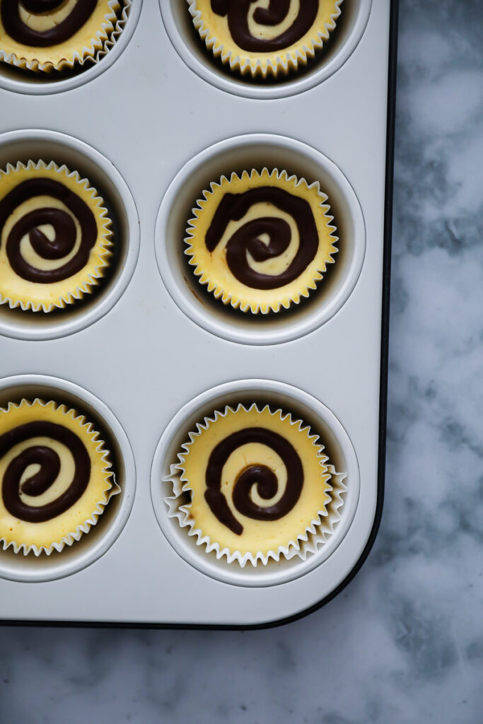 Zimtschnecken Cheesecake Muffins Rezept - cinnamon swirl cheesecake muffins recipe