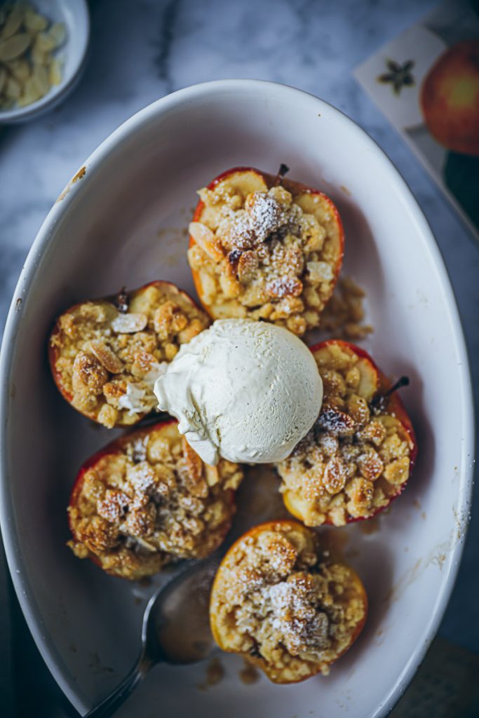 Ein Apple Crumble Rezept im Bratapfelformat